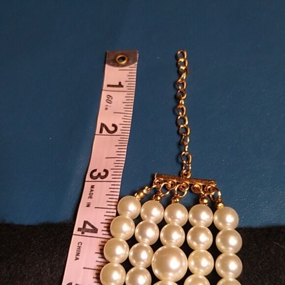 Five Strand Faux Pearl Beads Choker Necklace & Pierced Dangling Earrings - Picture 6 of 11
